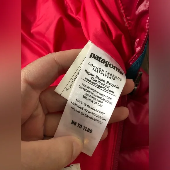 Patagonia Infant Girls NB Hot Pink Hi-Loft Down High-Pile Fleece Hooded Bunting - Picture 7 of 12